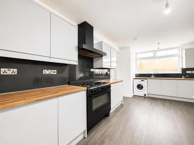 House for rent in London Borough of Hounslow, Greater London