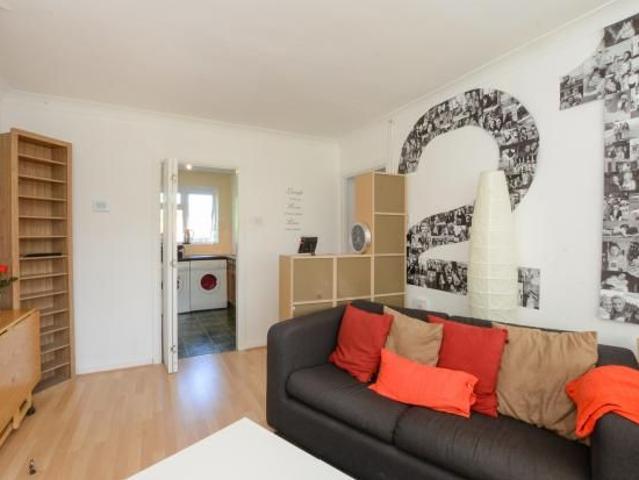 House for rent in Blackhills, Surrey