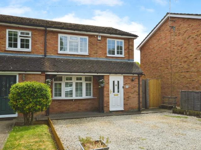 House for rent in Pouchen End, Hertfordshire