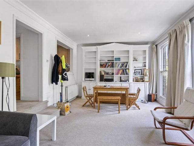 Apartment for rent in Kensington, Greater London
