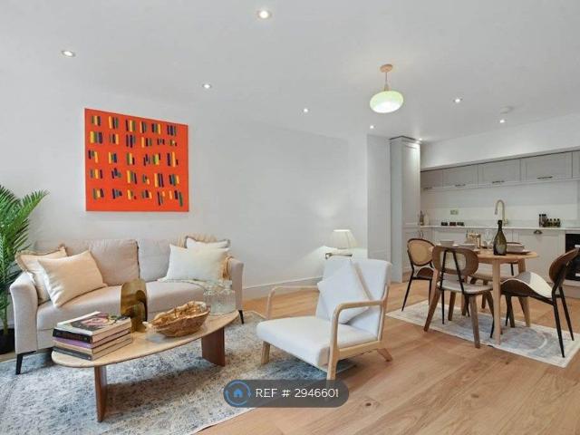Apartment for rent in Kensington, Greater London