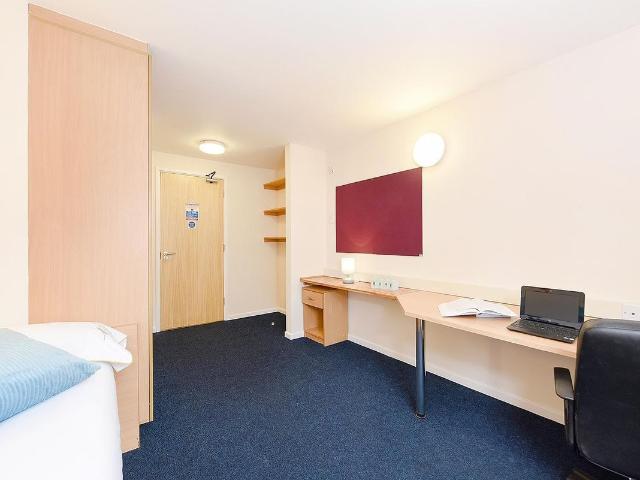 Apartment for rent in Wrexham, Wales