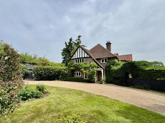 House for sale in Pouchen End, Hertfordshire