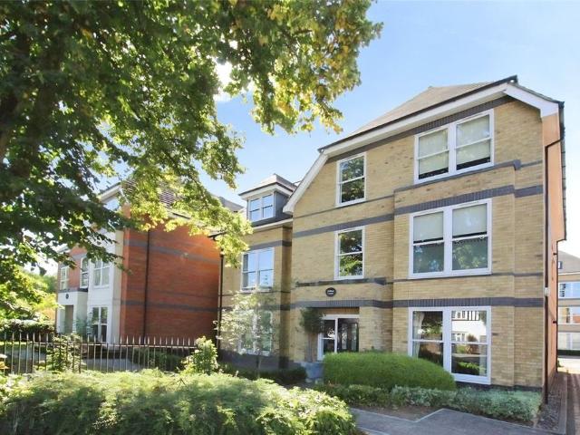 Apartment for rent in Egham, Runnymede
