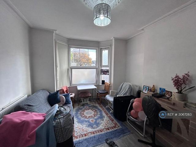 House for rent in Watford Heath, Watford
