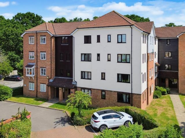 Studio for rent in Alperton, Greater London
