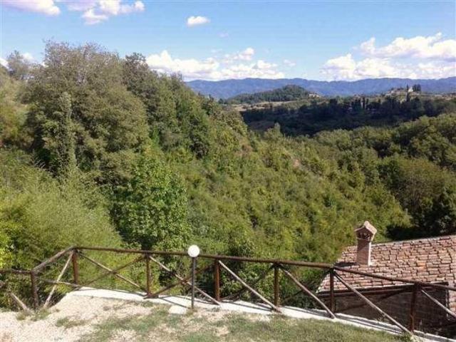 Villa Indipendente in vendita a Vicchio, Toscana