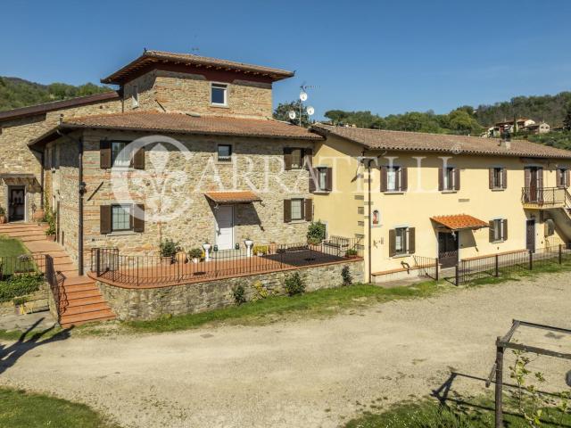 Casa in vendita a Vicchio, Toscana