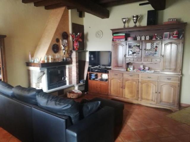 Villa Indipendente in vendita a Vicchio, Toscana