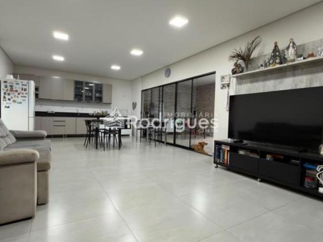 Casa venda em Região Geográfica Imediata do Distrito Federal, Região Integrada de Desenvolvimento do Distrito Federal e Entorno