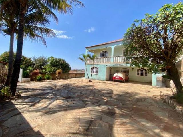 Casa venda em Região Geográfica Imediata do Distrito Federal, Região Integrada de Desenvolvimento do Distrito Federal e Entorno