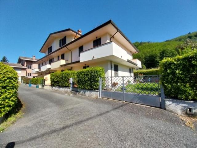Villa Indipendente in vendita a Bagni Di Lucca Ponte, Toscana