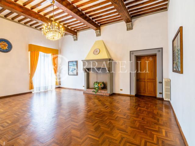Casa in vendita a Quarrata, Toscana