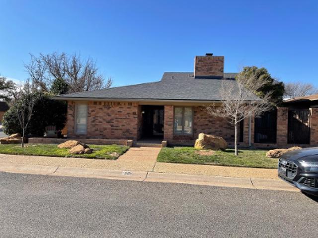 House for sale in Lakeridge, Lubbock