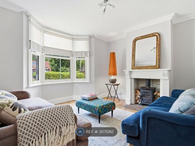 House for rent in Chavey Down, Winkfield