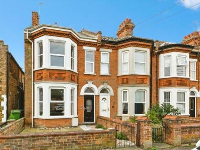 House for sale in Hunstanton, Brookville