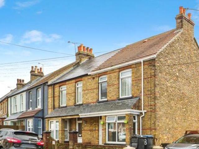House for sale in Millmead, Acol