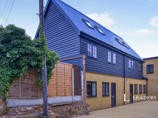 House for rent in Alton Barnes, Essex