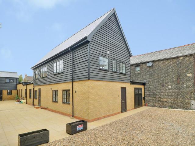 Apartment for rent in Prittlewell, Southend-on-Sea