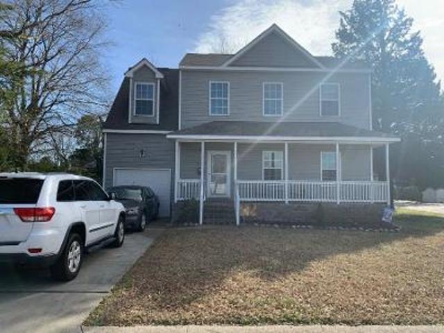 House for sale in Hampton
