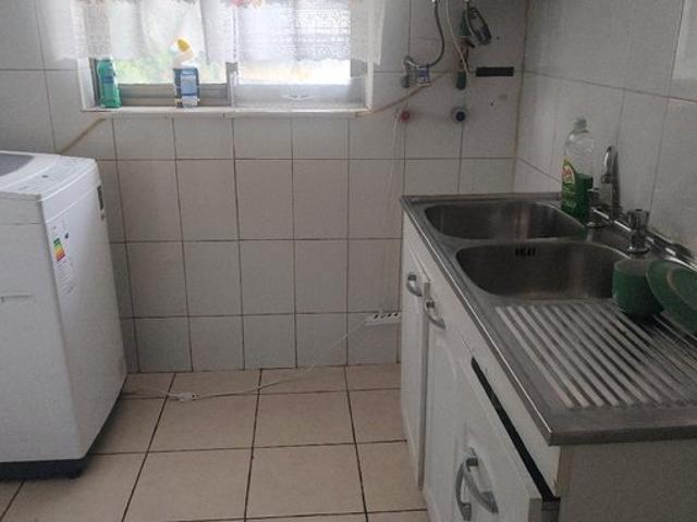 Victoria, Calle Calama 880