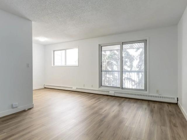 Apartment for rent in Wedgewood, Alberta