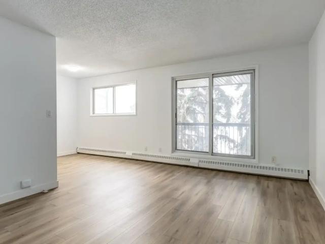 Apartment for rent in Wedgewood, Alberta