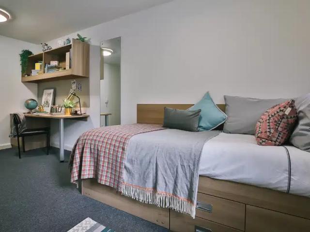 Apartment for rent in Greaves, Bare