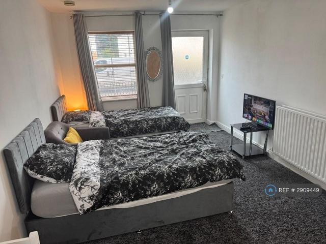 Apartment for rent in New Humberstone, Old Wharf