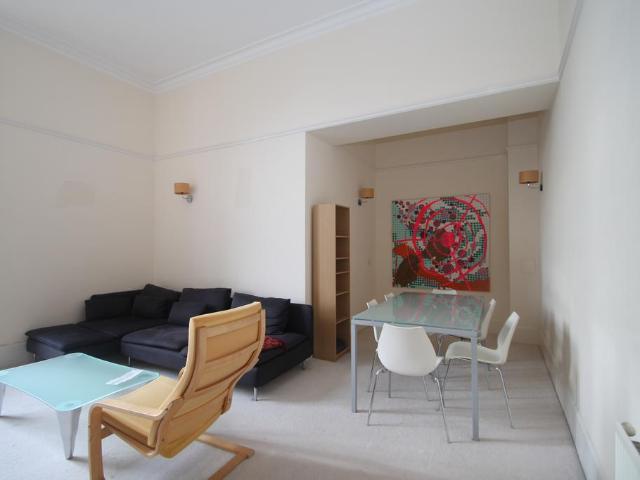 Apartment for rent in Red Hill, Surrey
