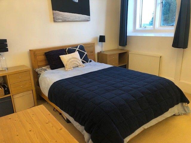 Apartment for rent in Red Hill, Surrey