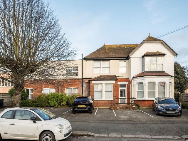 Studio for rent in Clapham, West Sussex