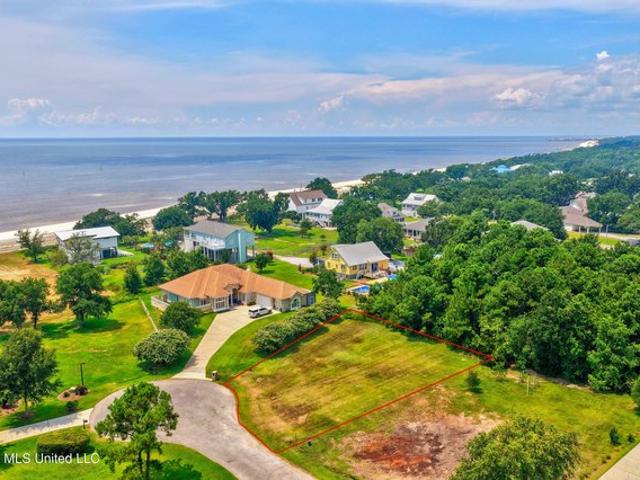 Land for sale in Pass Christian, Mississippi