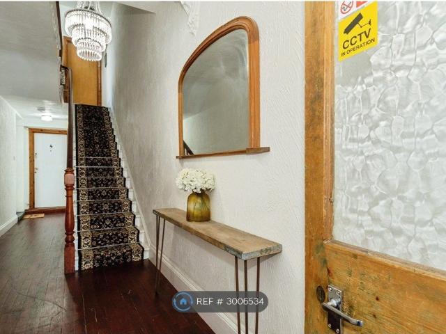 Apartment for rent in Morice Town, Mount Wise