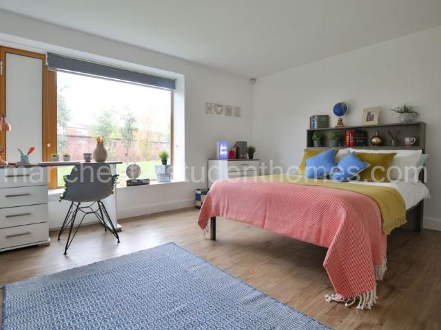 Room for rent in Chorlton-on-Medlock, Georgia