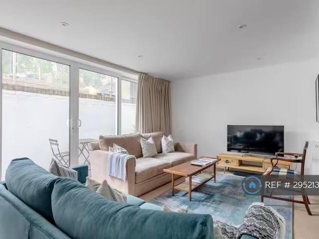 House for rent in Clapham, Greater London