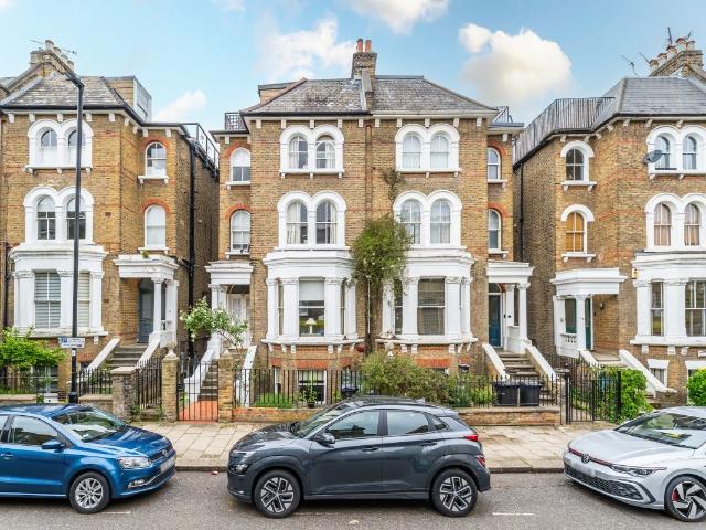 Studio for rent in Clapham, Greater London