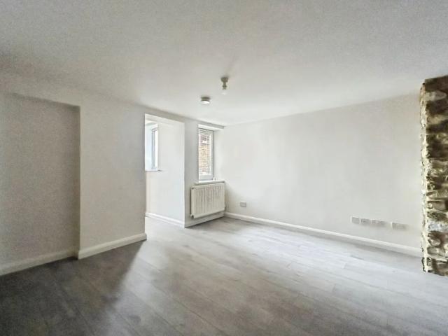 Apartment for rent in Rodbourne, Swindon