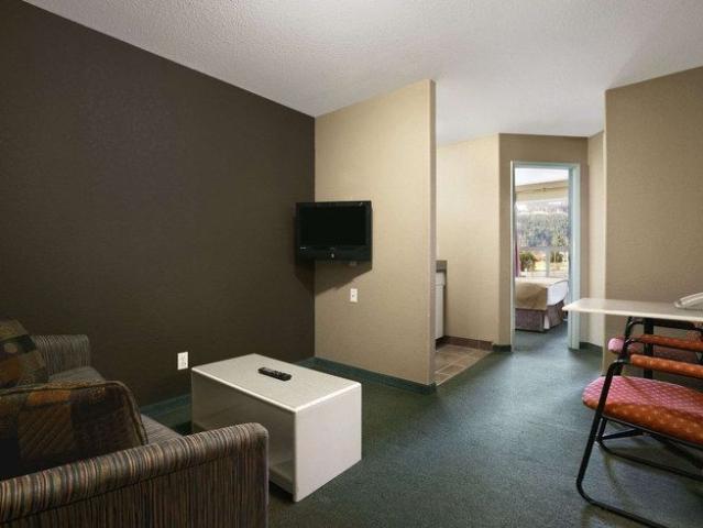 House for rent in Revelstoke, Columbia-Shuswap Regional District