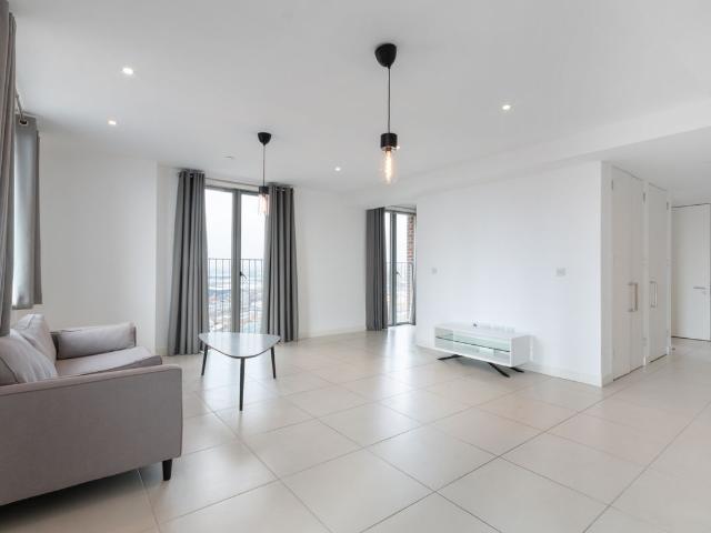Apartment for rent in London Borough of Ealing, Greater London