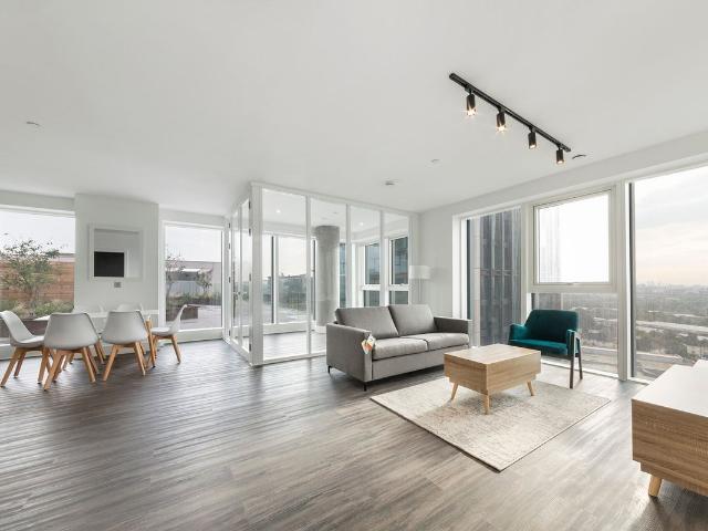 Apartment for rent in London Borough of Ealing, Park Royal