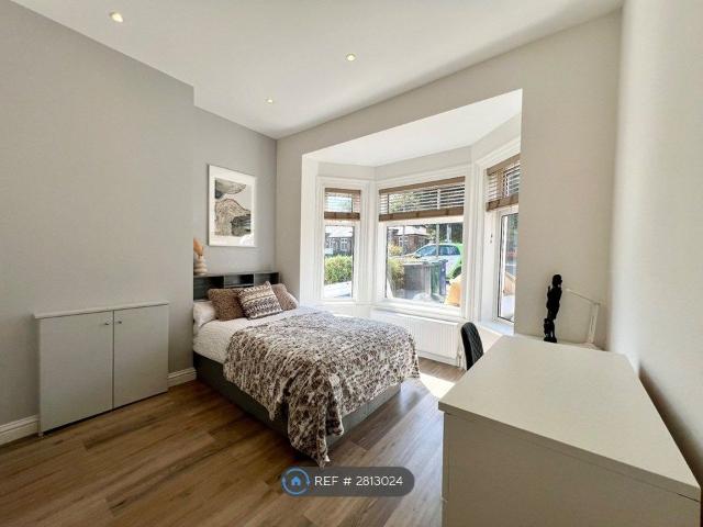 Room for rent in New Barnet, Greater London