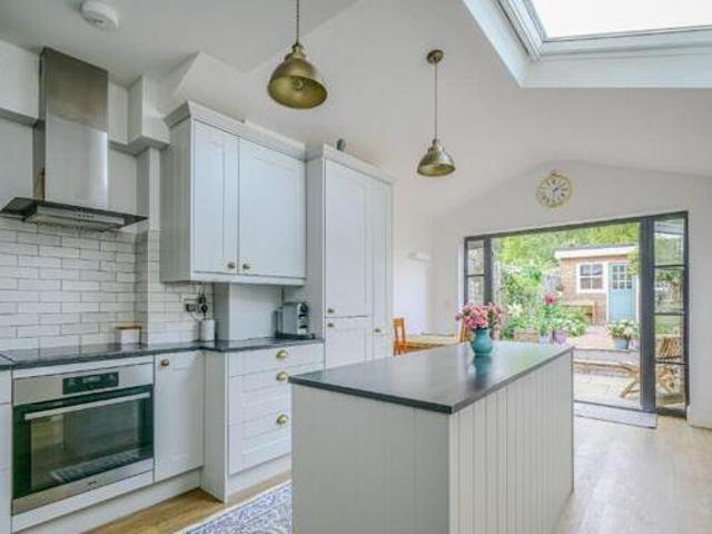 House for sale in Ashlyns Estate, Pouchen End