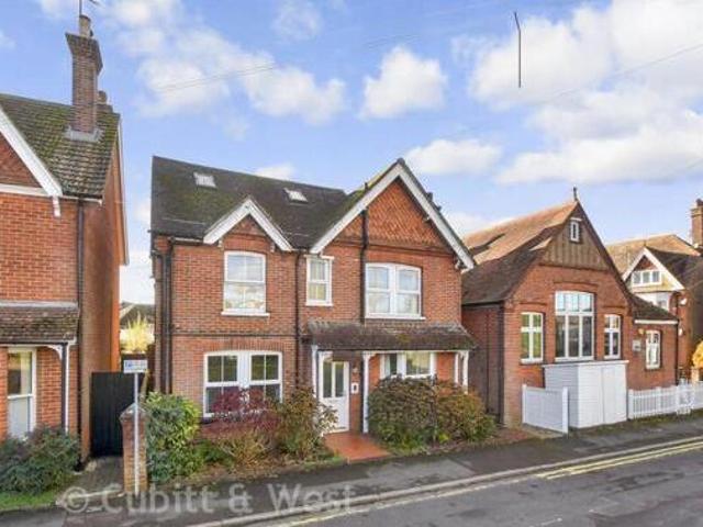 House for sale in Cranleigh, Waverley