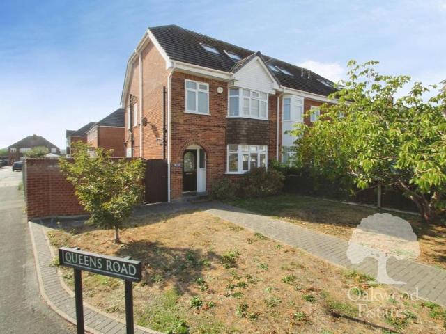 House for rent in New Town, Eton