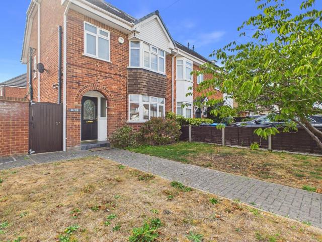 House for rent in New Town, Eton