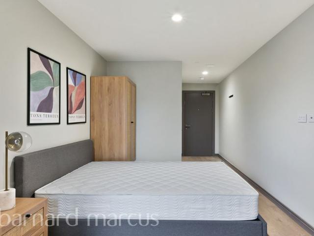 Studio for rent in London Borough of Hounslow, Feltham