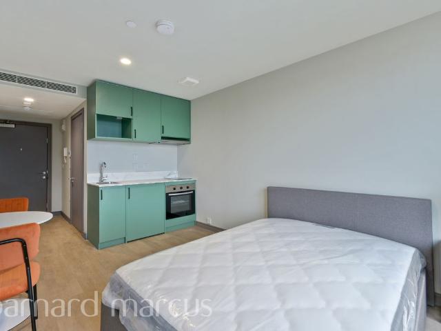 Studio for rent in London Borough of Hounslow, Greater London