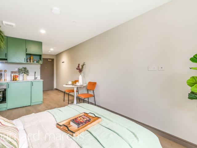 Studio for rent in London Borough of Hounslow, Feltham