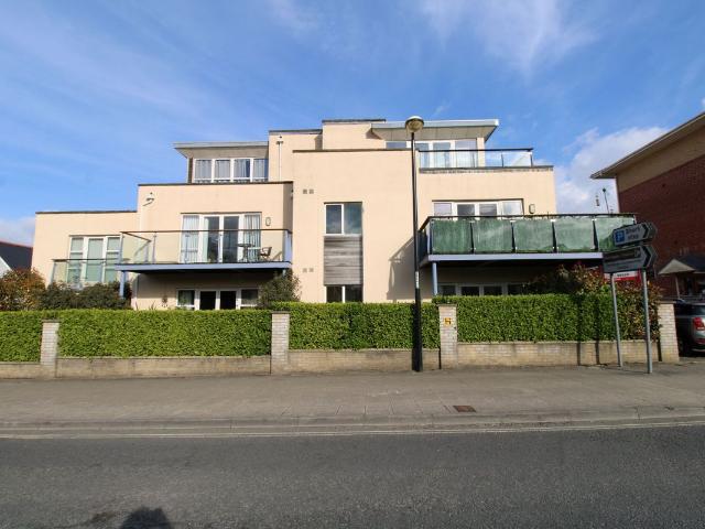 Apartment for rent in Tricketts Cross, Ferndown